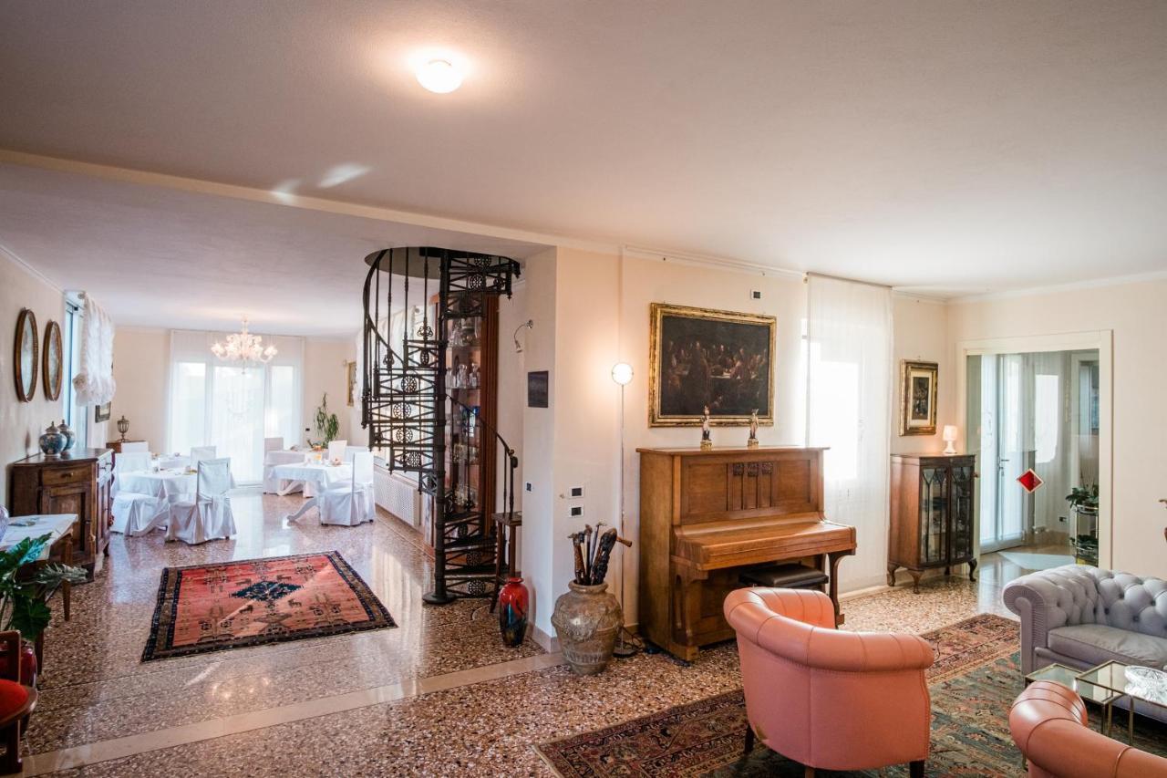 B&B Castel Morino Sona Ngoại thất bức ảnh